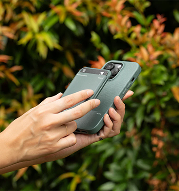 (Re) Classic Wallet | Magnetic